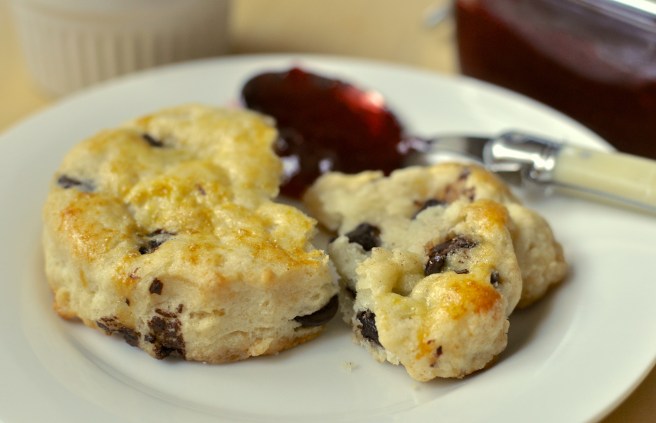 chocolate chip scones